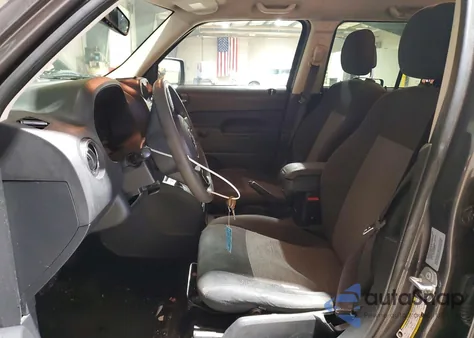 2017 Jeep Patriot Sport z USA, uszkodzony, nr VIN 1C4NJPBA4HD209876